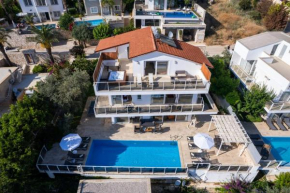 Villa Lumiere 3 luxurious 5 bed Villa in Kiziltas Kalkan With sea views